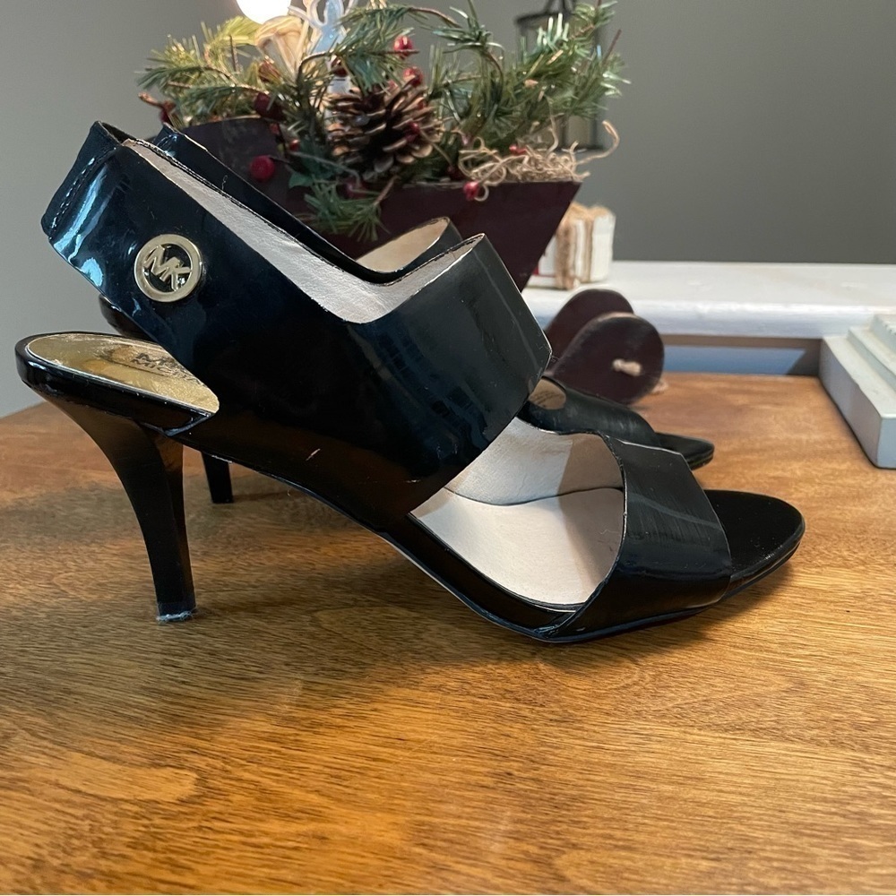 Micheal Kors patent leather heels